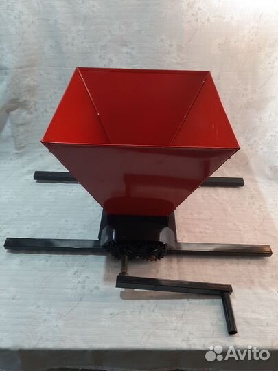 Дробилка мялка для винограда