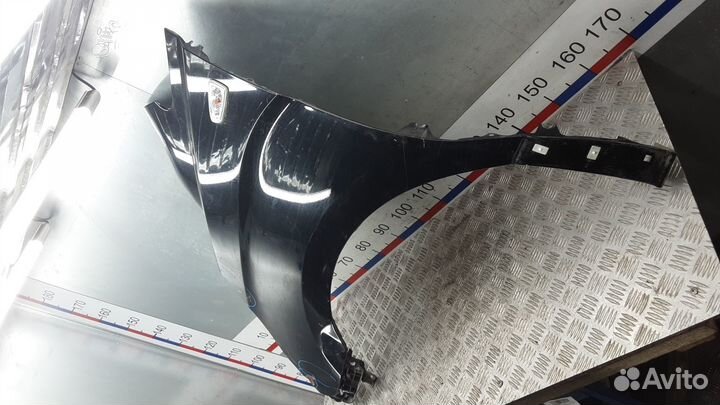 Крыло Hyundai H-1 Starex (2007-2015)