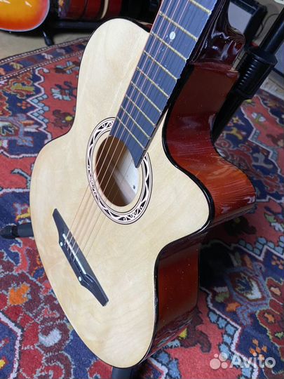 Акустическая гитара
