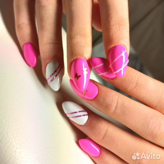 Модель на маникюр