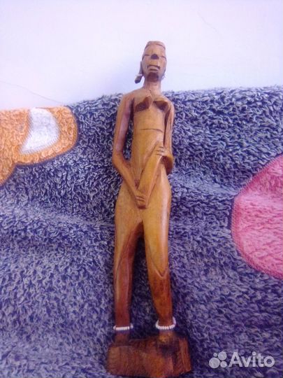 Деревянные статуэтки