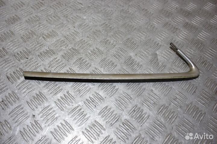 Молдинг стекла Audi Q5 2008-2017