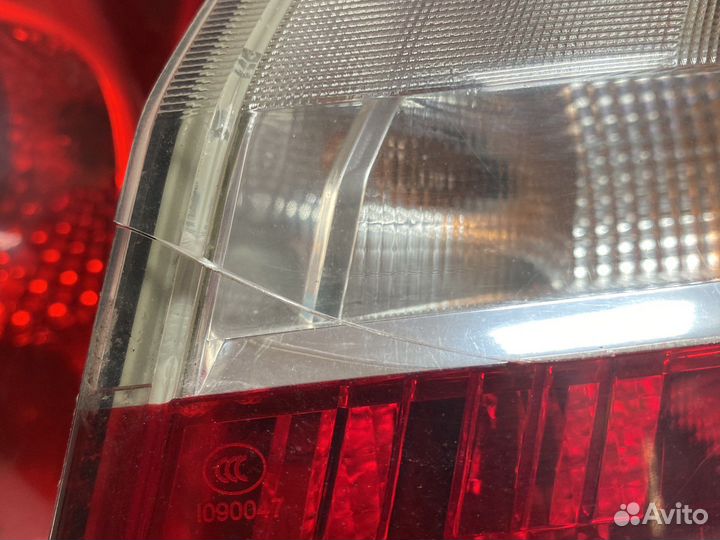 Фонарь правый для Renault Fluence дефект