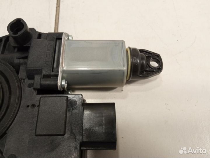 Моторчик стеклоподъемника BMW X3 G01