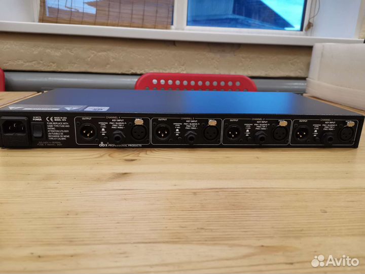 4х канальный гейт Dbx 1074