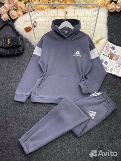 Спортивный костюм Adidas