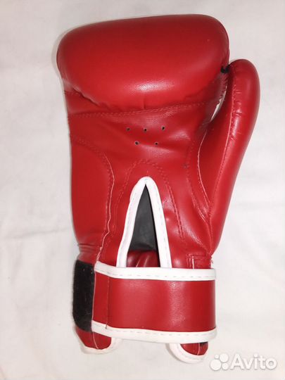 Боксерские перчатки 10 oz green hill