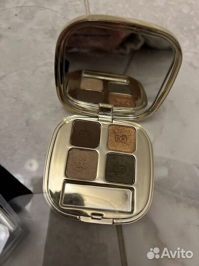 Gucci помада золотая + красная