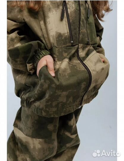 Костюм ветровочный