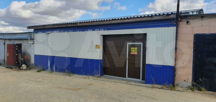 Гараж, > 30 м²