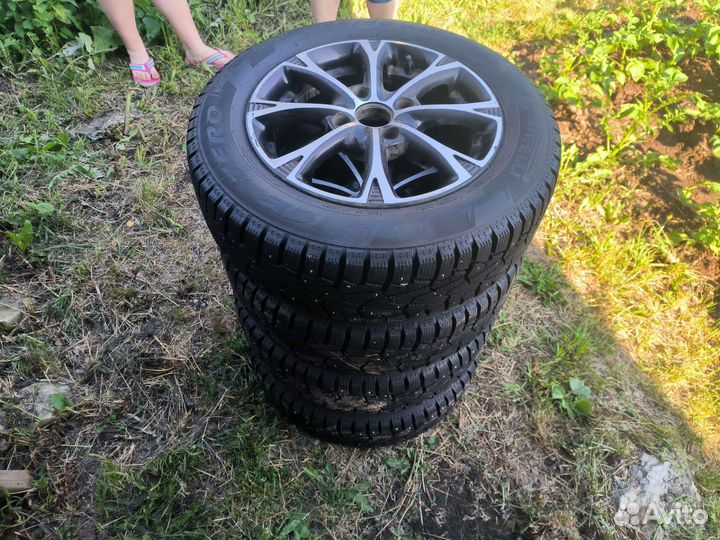 Литые диски R 15 pirelli ACE zero