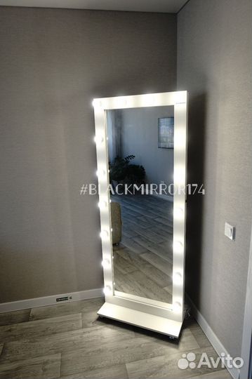 Зеркало ростовое на подставке с подсветкой