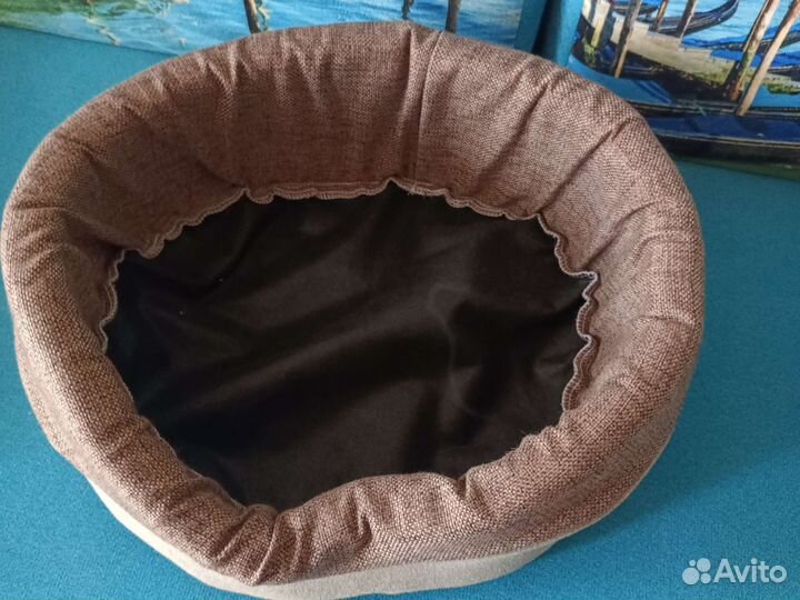 Лежанка для собак и кошек