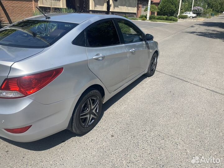 Hyundai Solaris 1.6 AT, 2014, 280 000 км