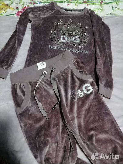 Костюм спортивный