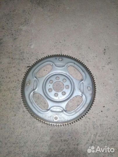 Маховик Mitsubishi Lancer 4b10 2701A015