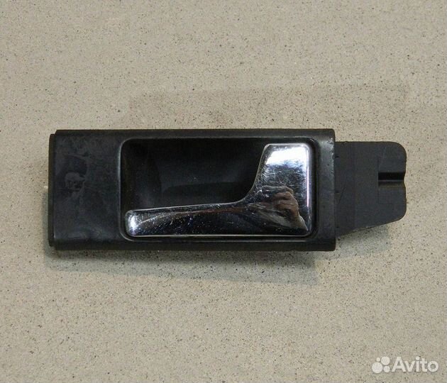 Ручка двери передней правой внутр. Audi 100 C4