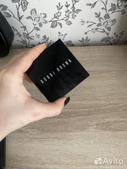 Хайлайтер Bobbi Brown