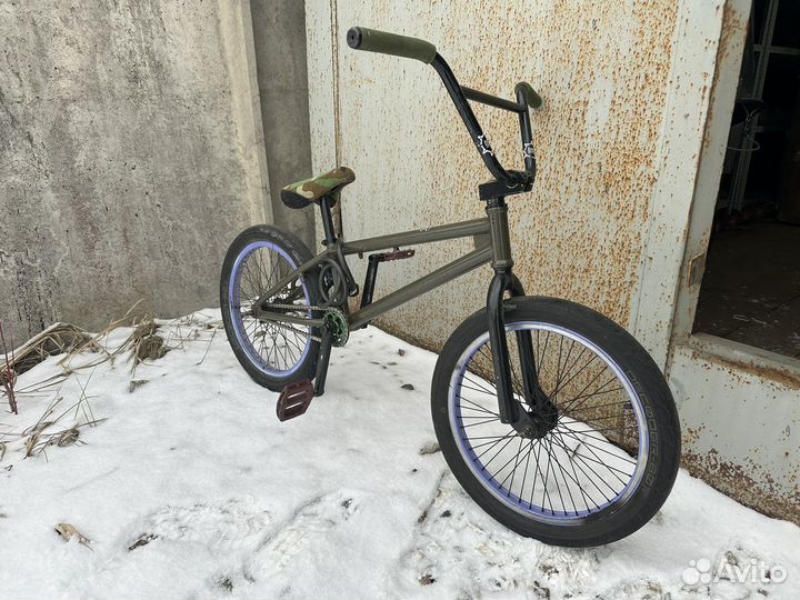 Трюковой велосипед bmx