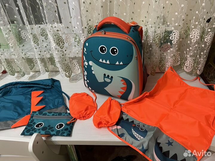 Рюкзак школьный ранец ортопедический новый