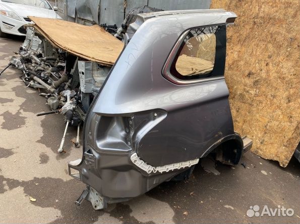 Четверть задняя правая Mitsubishi Outlander 3