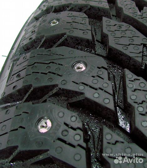 Nokian Tyres Hakkapeliitta 9 SUV 285/40 R22 110T