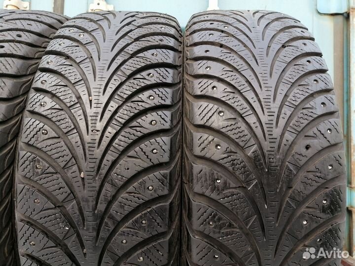 Goodyear UltraGrip Extreme 205/60 R16 96T