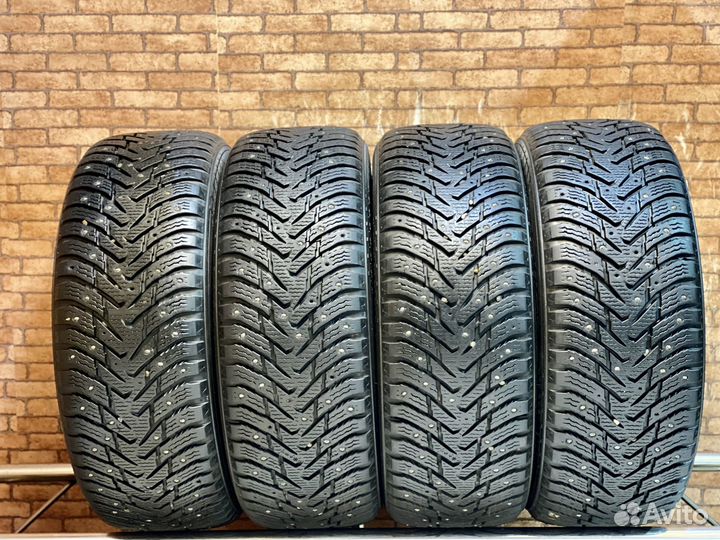 Nokian Tyres Hakkapeliitta 8 SUV 235/60 R17