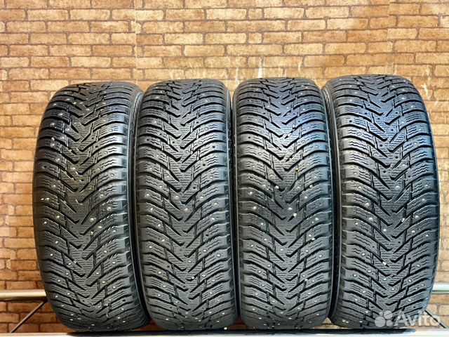 Nokian Tyres Hakkapeliitta 8 SUV 235/60 R17