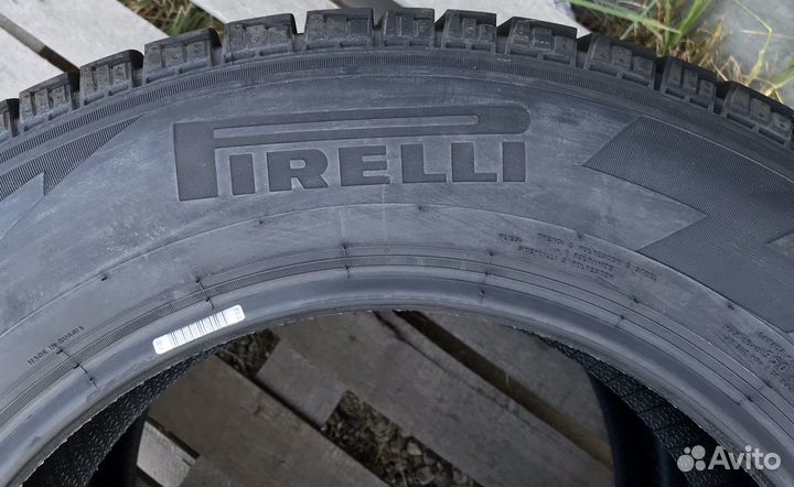 Pirelli Ice Zero FR 225/65 R17 106T