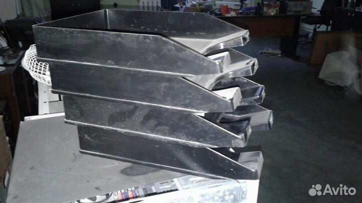 Полочки для бумаг и документов