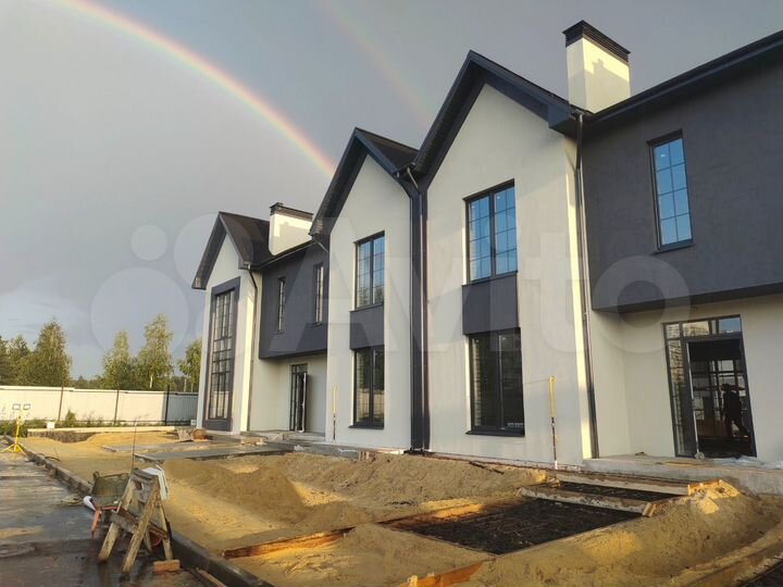 Таунхаус 145,6 м² на участке 3 сот.