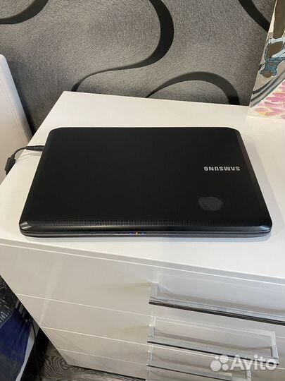 Ноутбук samsung