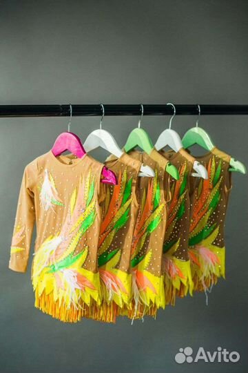 Групповой купальник для художественной гимнастики