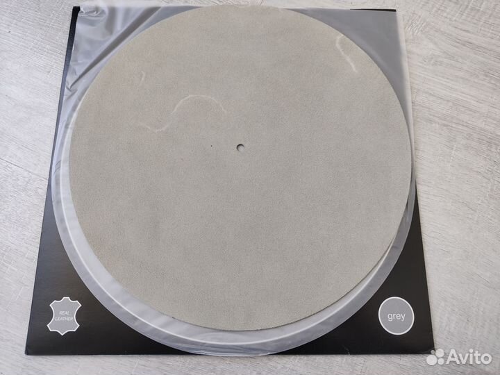 Pro-Ject Leather-it серый мат для проигрывателя