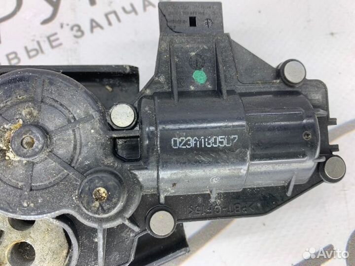 Замок крышки багажника Land Rover Range Rover