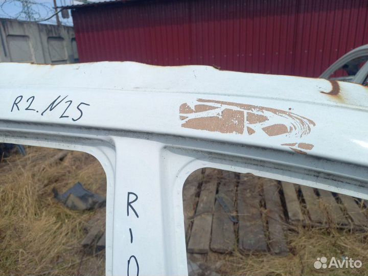 Стойка крыши правая Kia Rio хэтчбек 2015