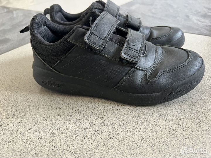 Кроссовки детские adidas 33