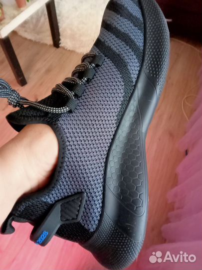 Рабочие кроссовки