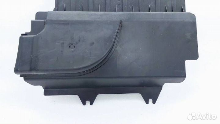 Крышка аккумулятора Mercedes-Benz R-Класс