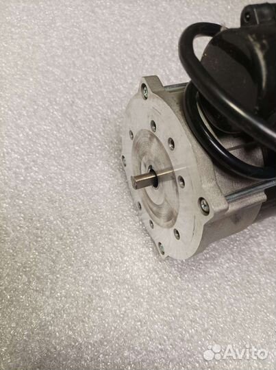 Электродвигатель 220в