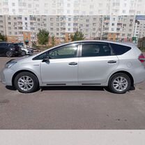 Toyota Prius Alpha 1.8 CVT, 2014, 200 000 км, с пробегом, цена 1 440 000 руб.