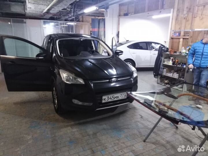 Лобовое стекло Форд Куга полный обогрев