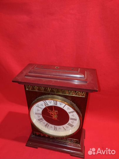 Настольные часы маяк СССР