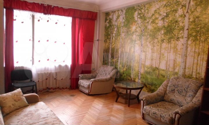 Комната 22 м² в 4-к., 3/8 эт.