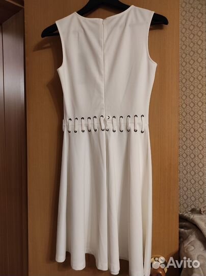 Платье женское 42 44 белое