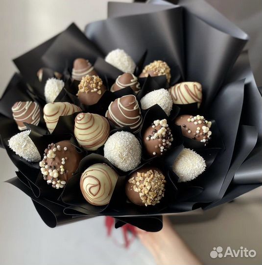 Клубника в шоколаде / сладкий подарок