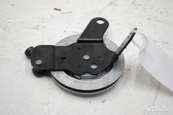 Трос ограничитель Discovery 4 L319 2009-2017