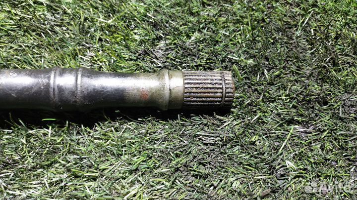 Привод передний левый Volkswagen Passat B6