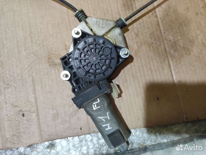 Передний левый стеклоподъёмник Grand Starex 2010